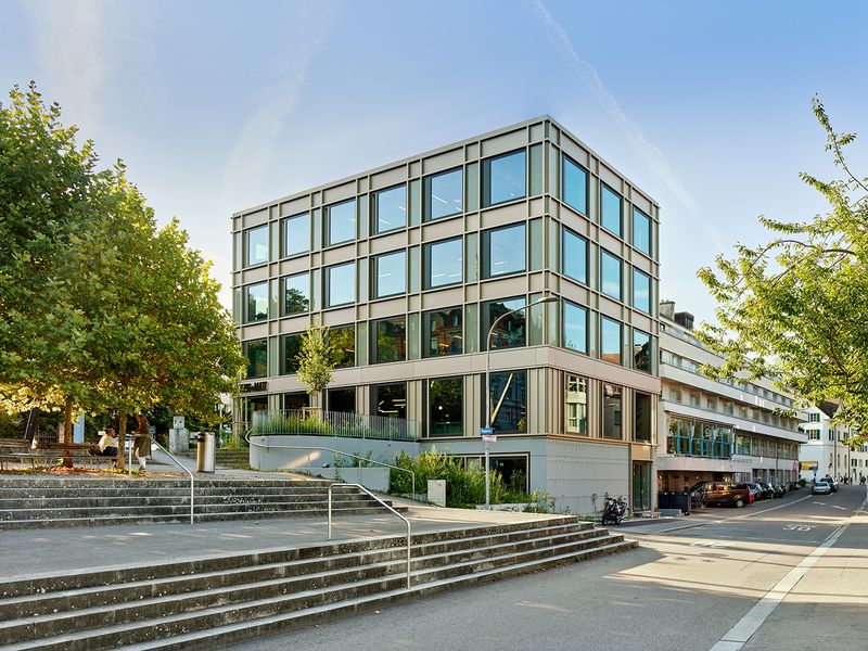 2226 Hybrid Sanierung Universitätstrasse Zürich – Neues Fassadenkleid orientiert sich am Bestand – Jürg Zimmermann